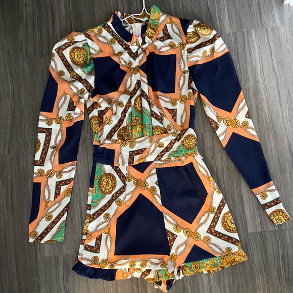 PrettyLittleThing Pants - PrettyLittleThing Navy, Peach & Green Chain Print Long-Sleeve Romper
